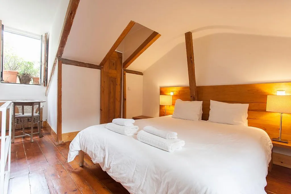 Appartement Central, Charming, Quiet, Garden&Parking Lissabon